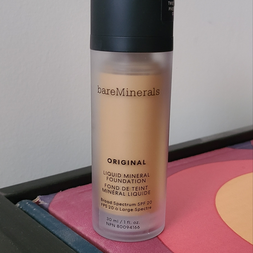 Bare Minerals Liquid Mineral Foundation Shade Golden Nude 16